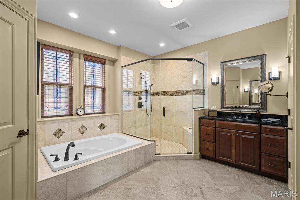 12531 Ridgefield Drive Property Photo 28