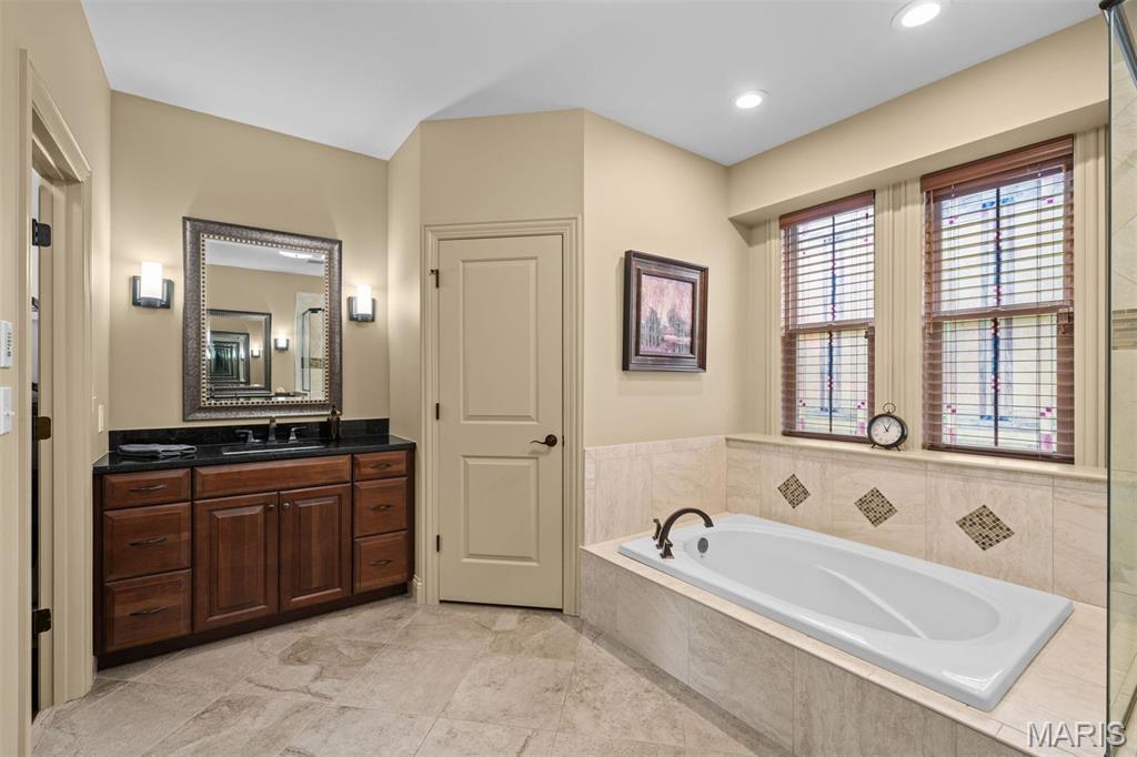 12531 Ridgefield Drive Property Photo 30