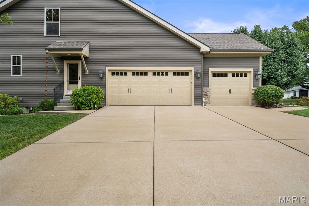 12531 Ridgefield Drive Property Photo 48