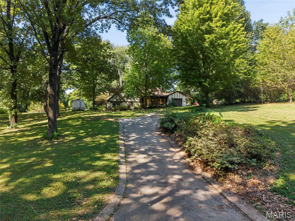 433 Day Drive Property Photo 1