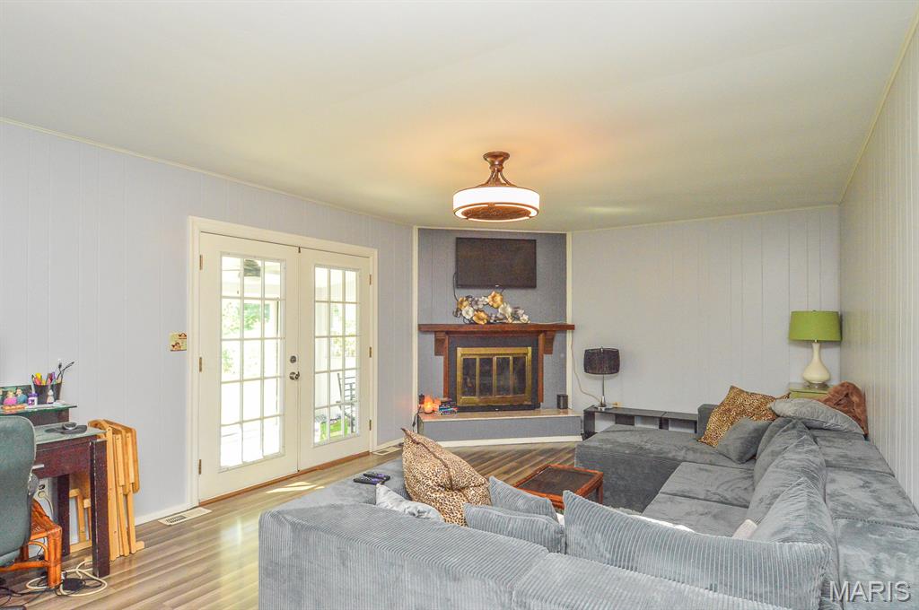 4044 Avery Lane Property Photo 17