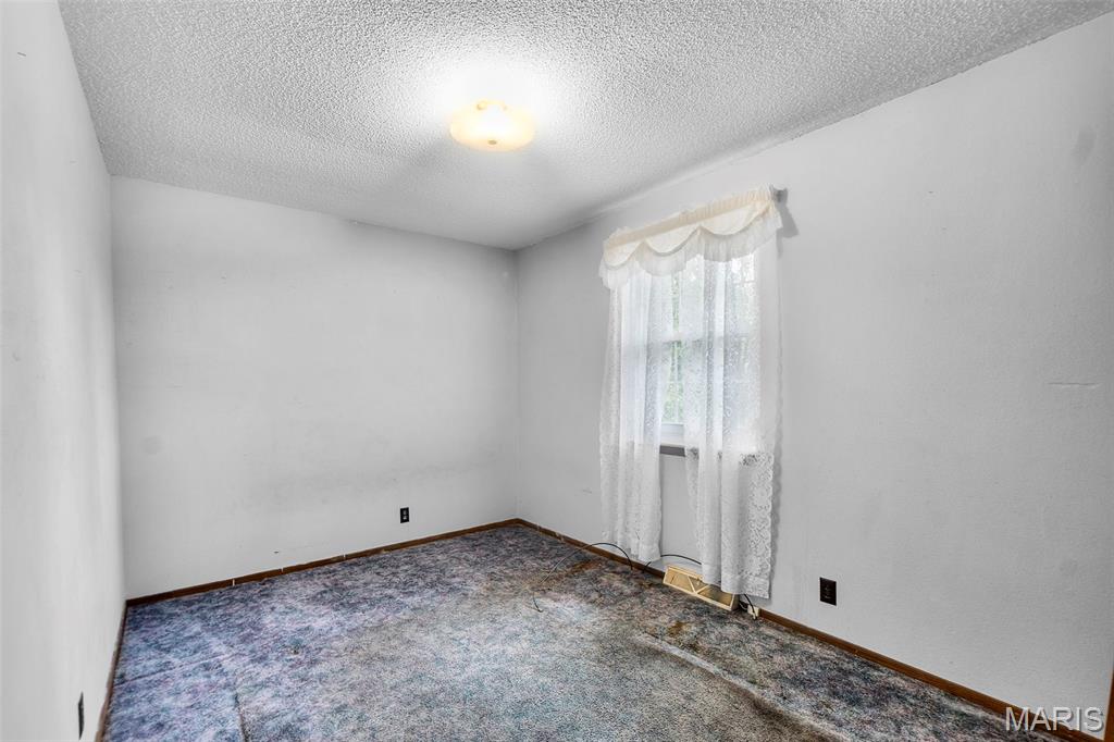 2219 Ridge Road Property Photo 17