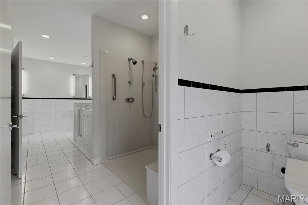 8333 Kingsbury Boulevard Property Photo 16