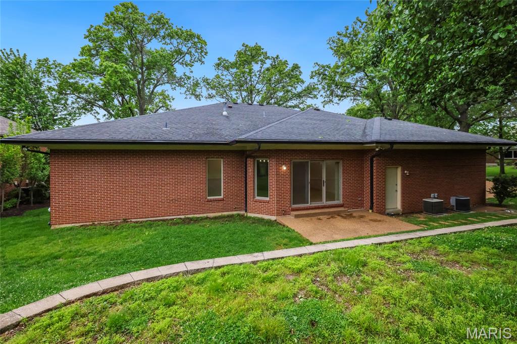 8333 Kingsbury Boulevard Property Photo 37