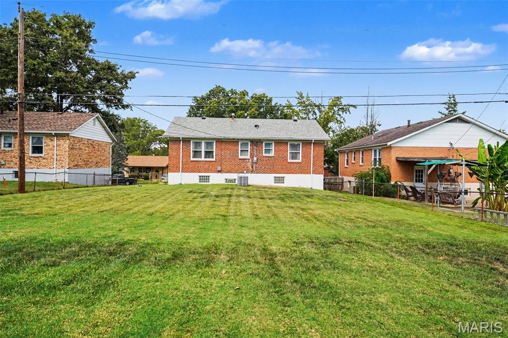 9104 Lemona Drive Property Photo 13
