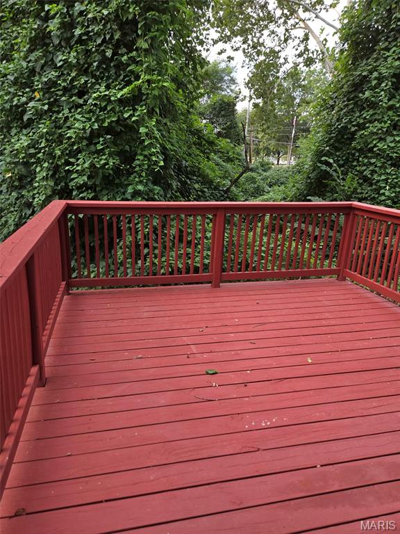 2431 N Henry Street Property Photo 4