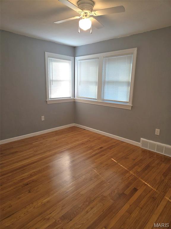 2431 N Henry Street Property Photo 9