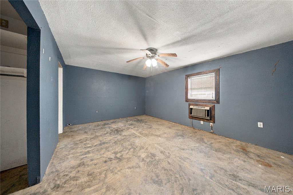 18341 S Highway 19 Property Photo 21