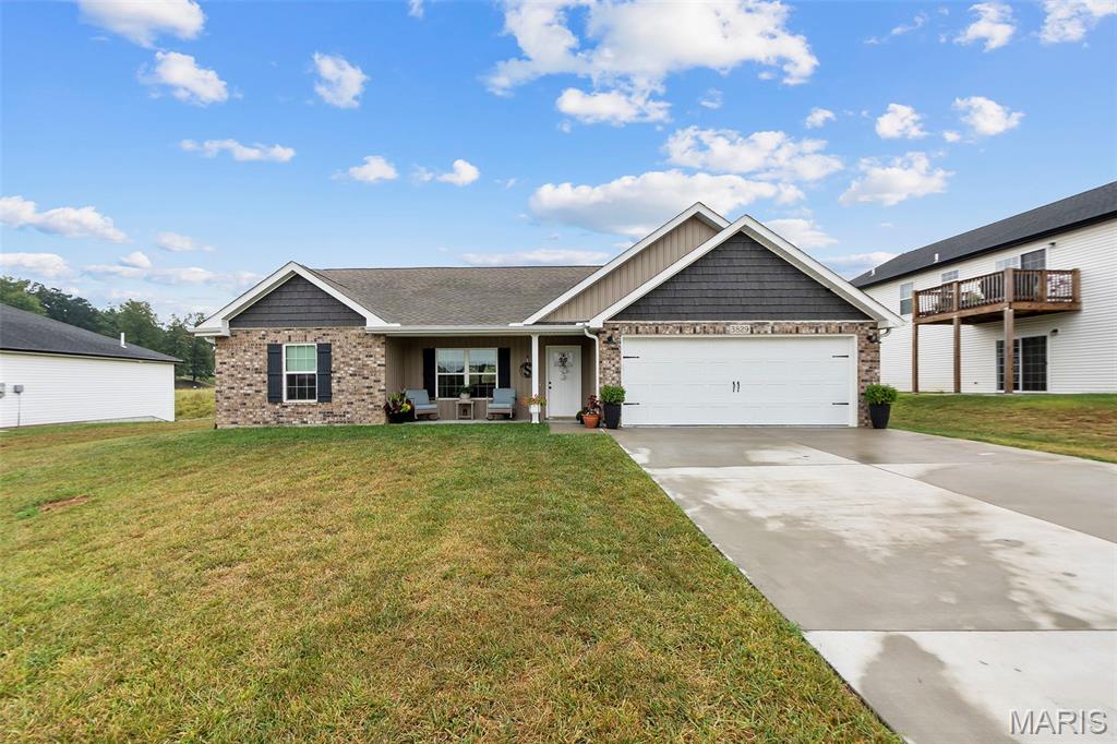 3829 Silverton Circle Property Photo 1