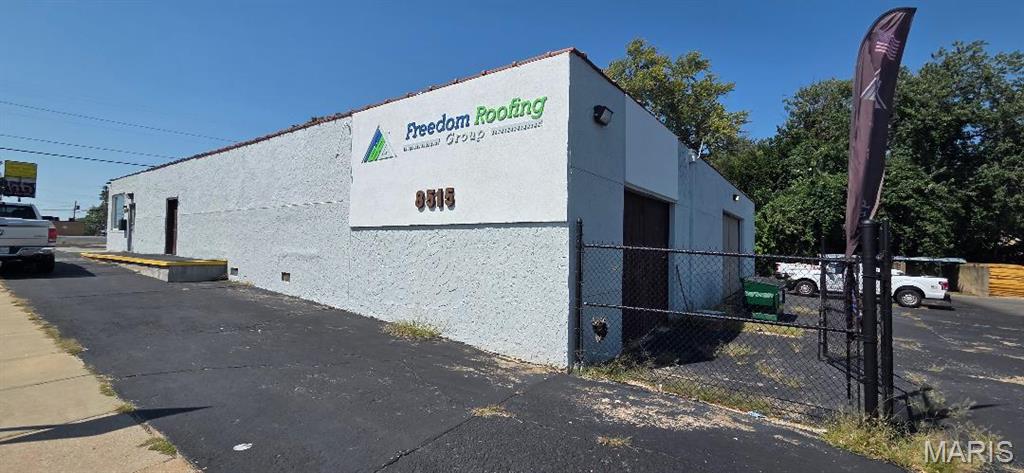 8515 Airport Road Property Photo 1