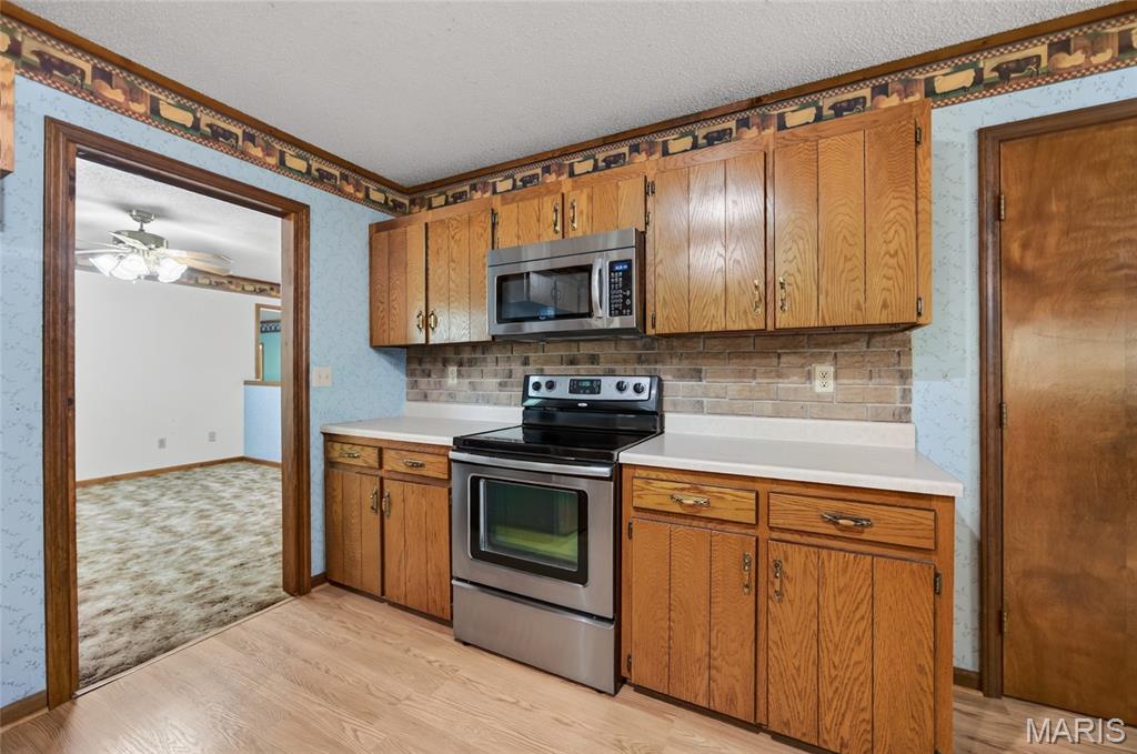 16924 Heller Lane Property Photo 11
