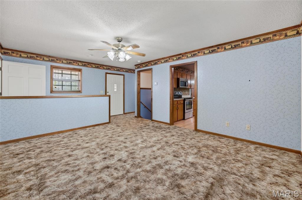 16924 Heller Lane Property Photo 14