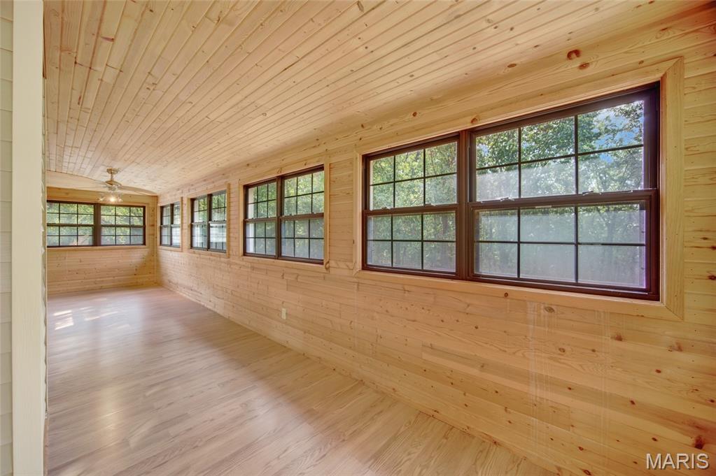 16924 Heller Lane Property Photo 24