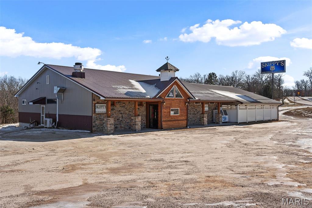 247 Highway H Property Photo 1
