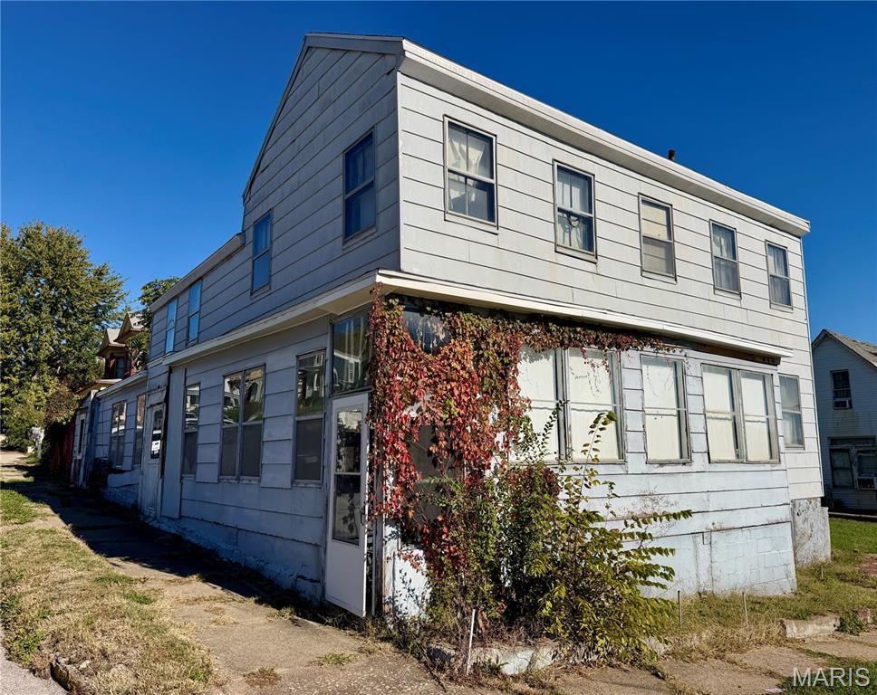 320 Bird Street Property Photo 1