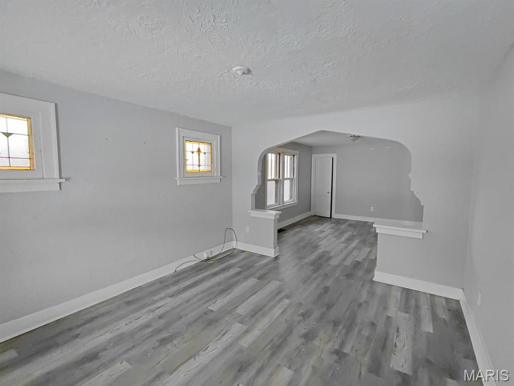 3512 West Place Property Photo 4