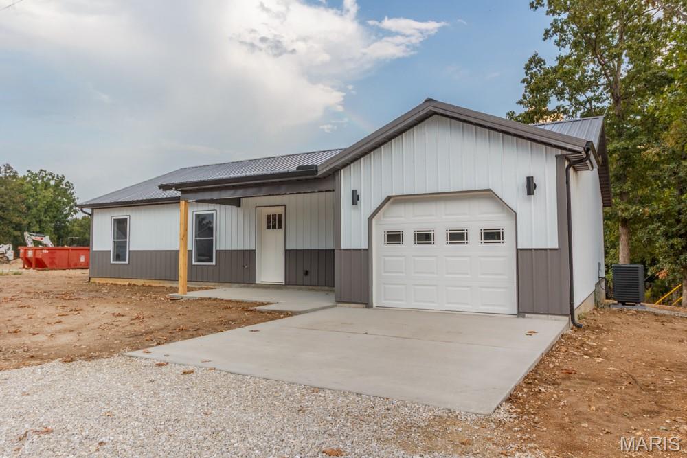 15564 Top Drive Property Photo 3