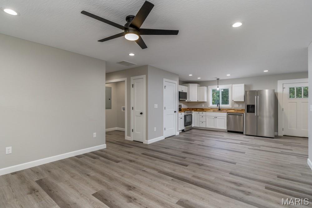 15564 Top Drive Property Photo 6