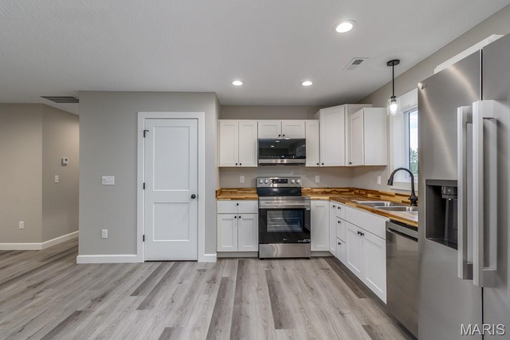 15564 Top Drive Property Photo 9