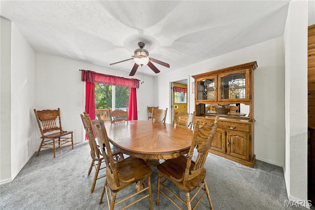 300 Greentree Road Property Photo 4