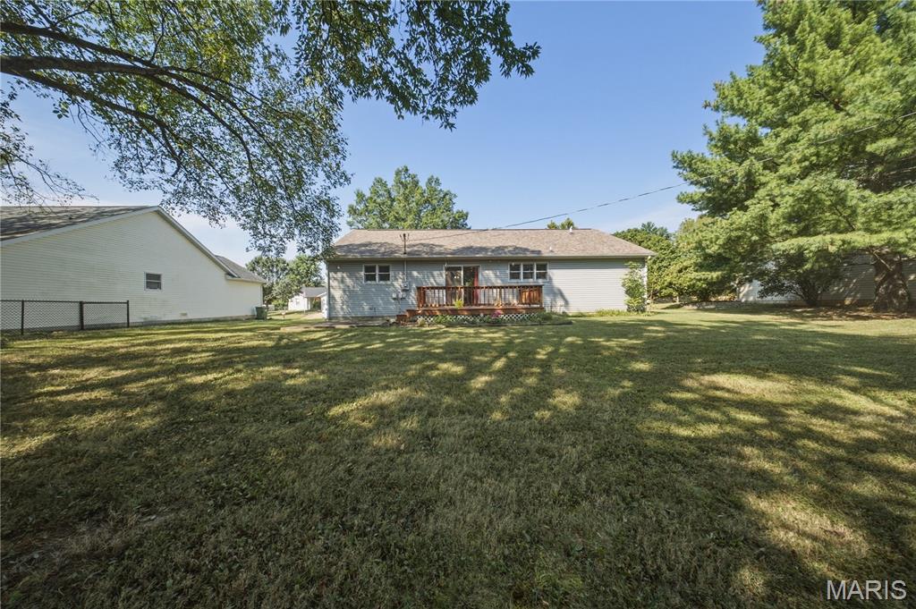 300 Greentree Road Property Photo 21