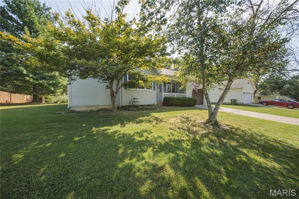 300 Greentree Road Property Photo 24