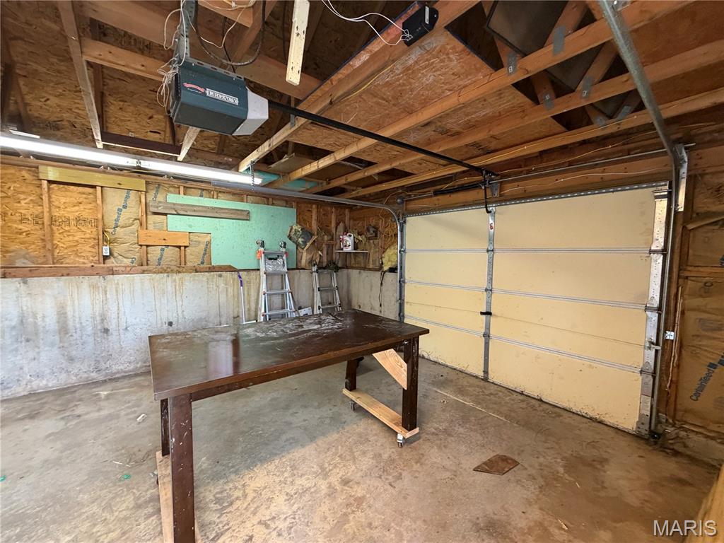 700 Hazel Property Photo 4