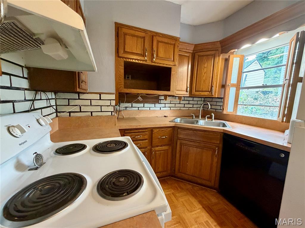 700 Hazel Property Photo 6