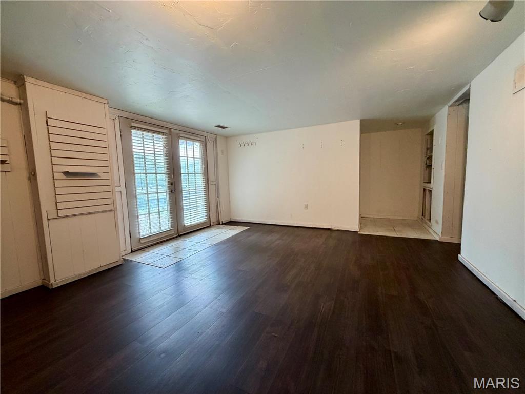 700 Hazel Property Photo 17