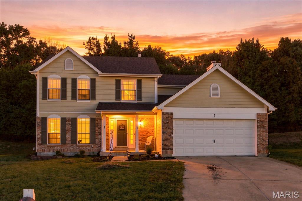 5 Autumn Peak Court Property Photo 1