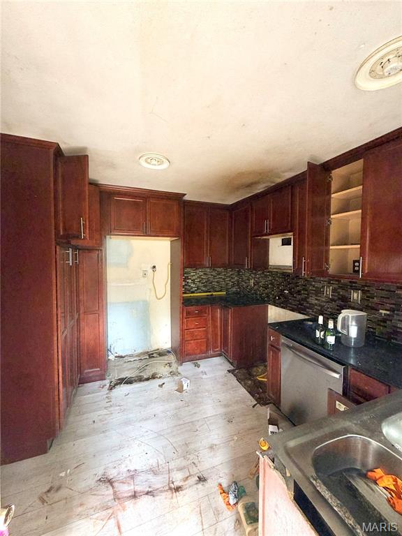 26060334 Property Photo 15