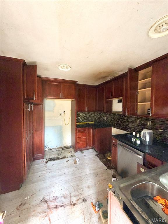 26060334 Property Photo 18