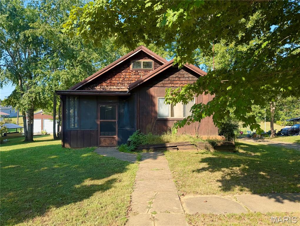 806 Buford Boulevard Property Photo 1