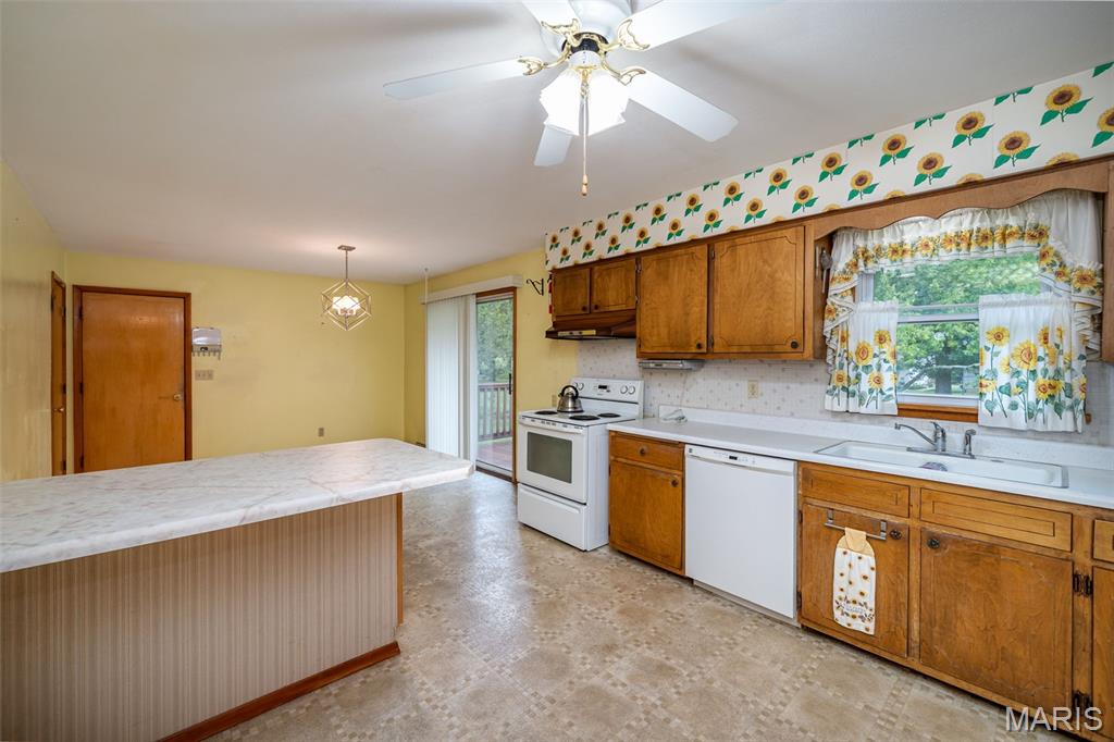 206 Valley Drive Property Photo 10