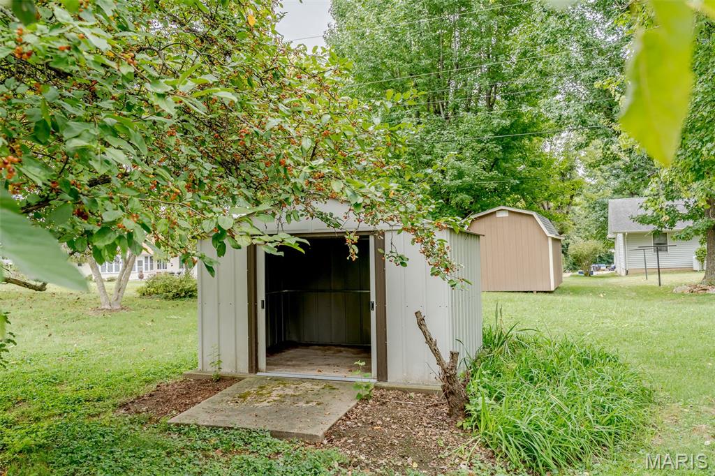 206 Valley Drive Property Photo 30