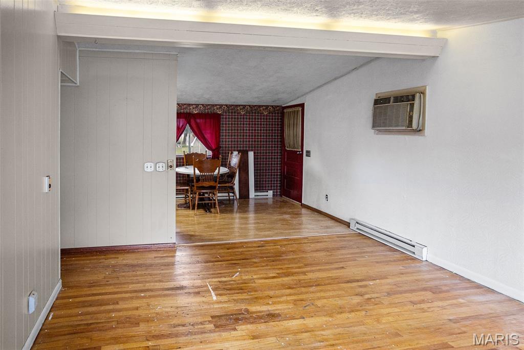224 Elm Street Property Photo 7