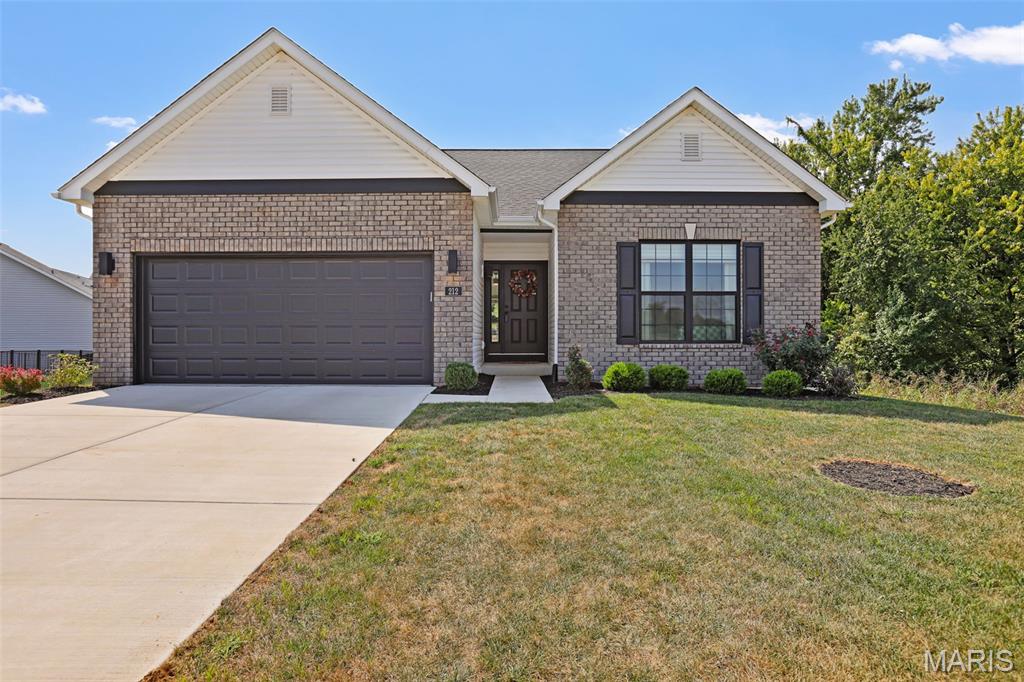 212 Grand Vista Court Property Photo 1