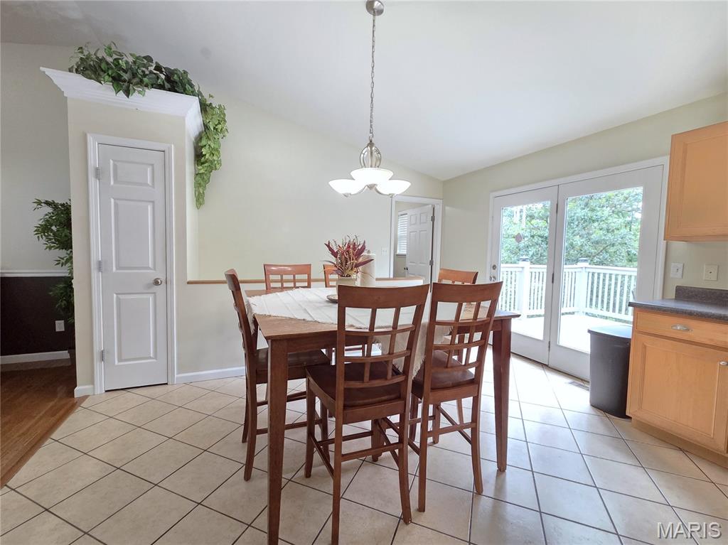 8144 S Slope Drive Property Photo 4