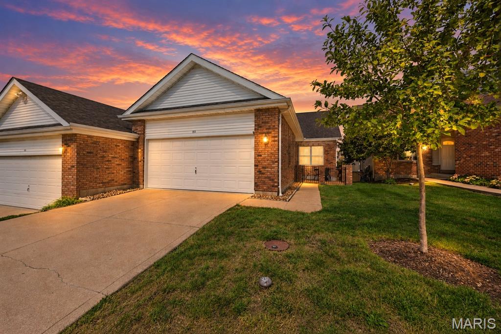 313 Holloway Ridge Court Property Photo 1