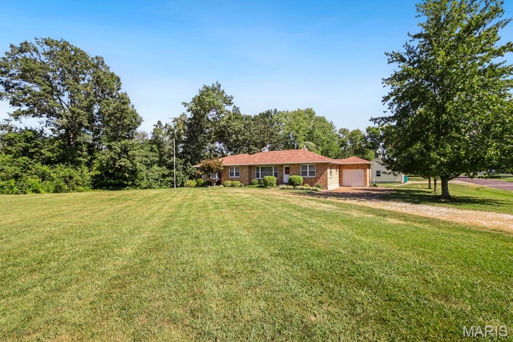 996 W Springfield Road Property Photo 1