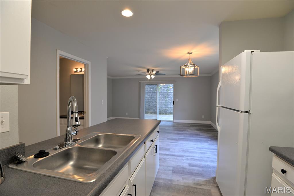 5339 Lakewood Terrace Property Photo 5