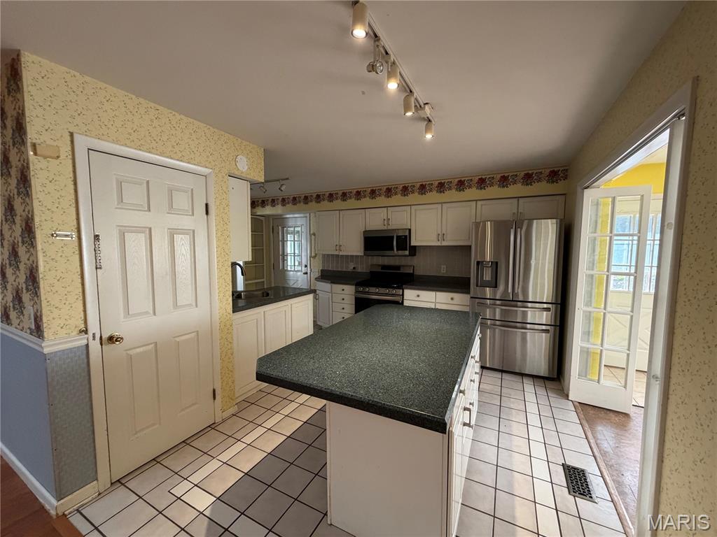 4854 Valley Crest Drive Property Photo 16