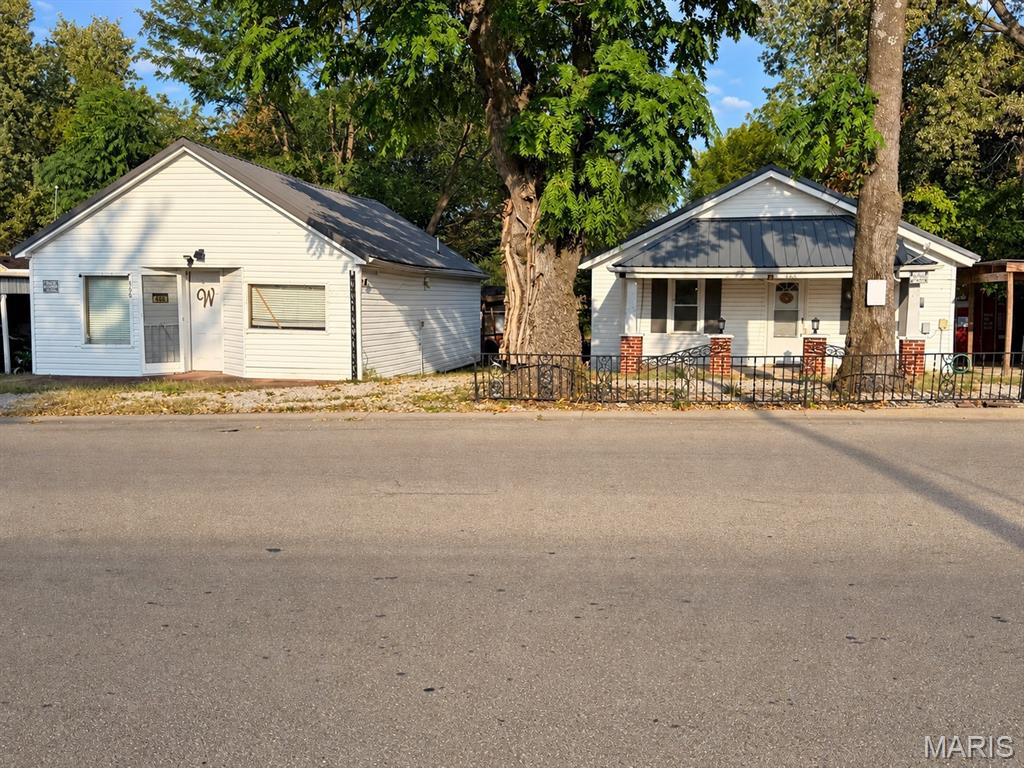466 Lincoln Street Property Photo 1