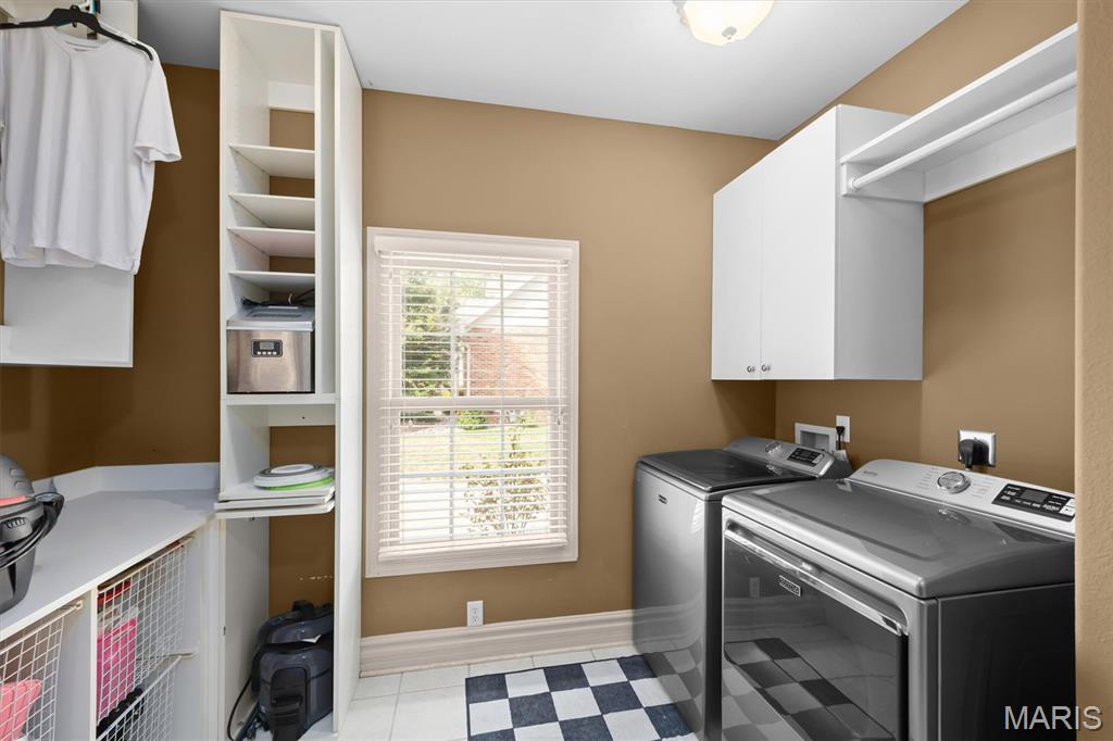 1205 S Oxfordshire Lane Property Photo 32