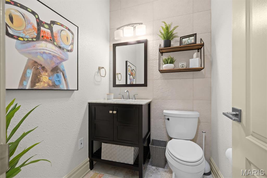 1205 S Oxfordshire Lane Property Photo 33