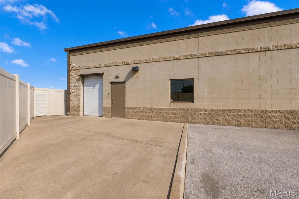 26060564 Property Photo 98