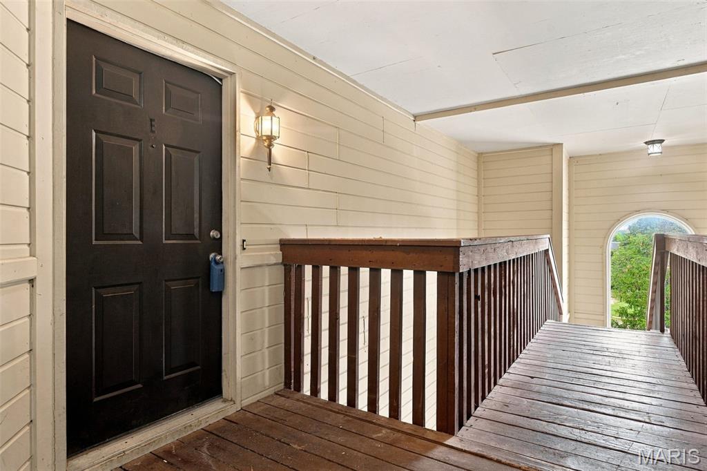 2415 Sandalwood Creek Court E Property Photo 1