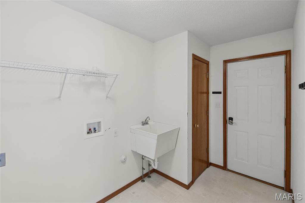 1106 Illini Drive Property Photo 24