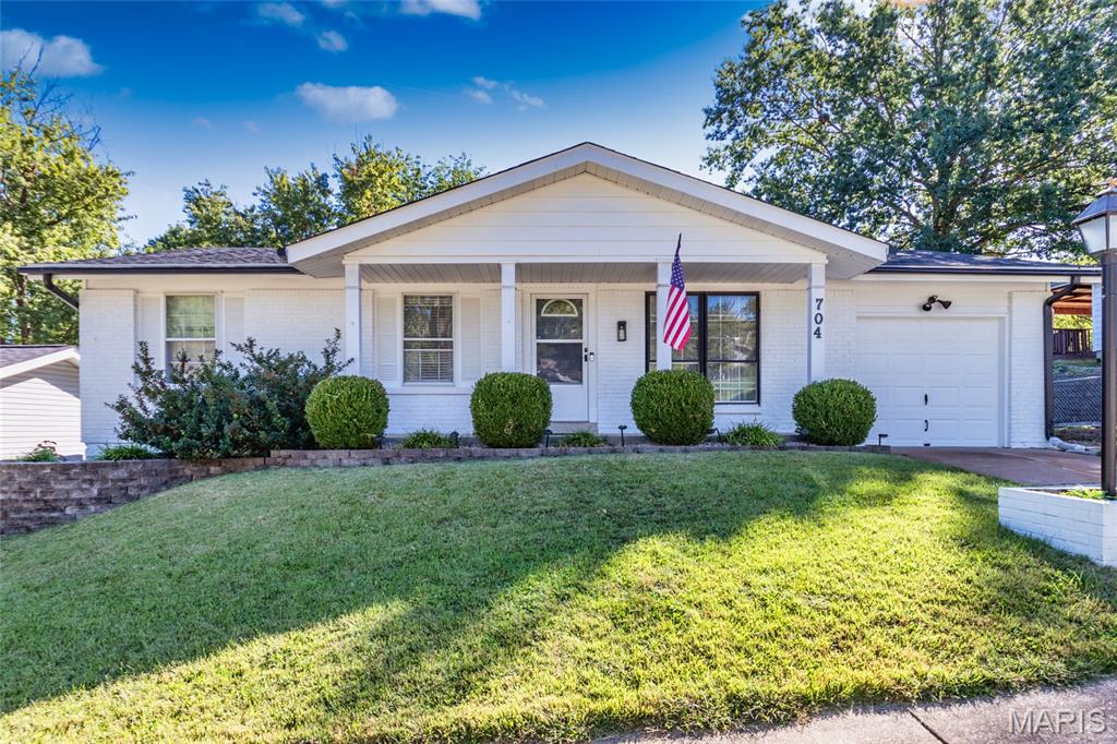 704 Vanderville Drive Property Photo