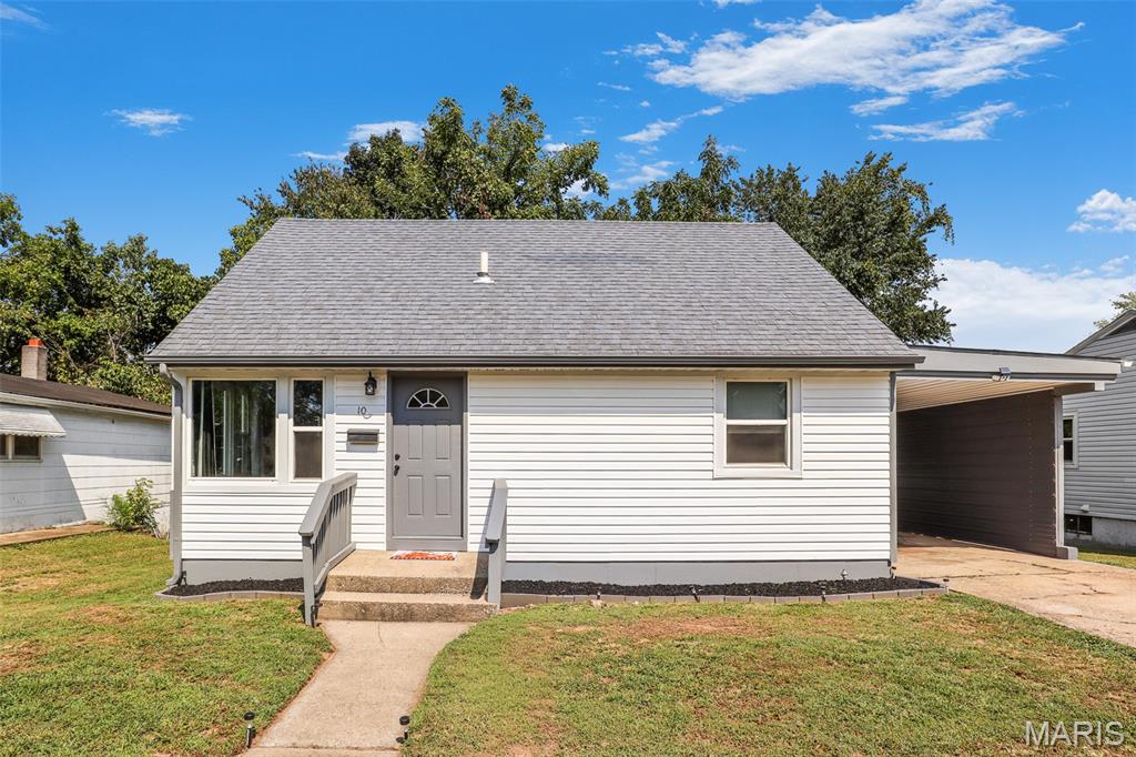 10 Lisa Drive Property Photo 1
